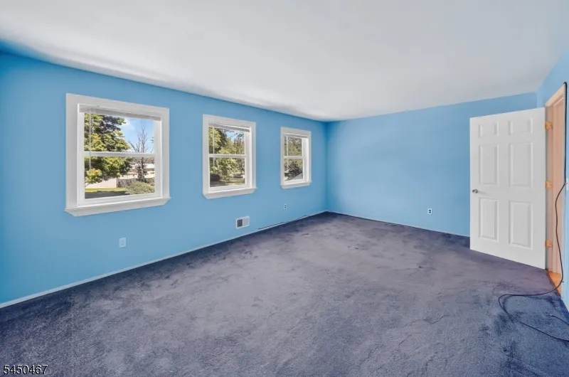 15 Harper Rd South Brunswick, NJ 08852