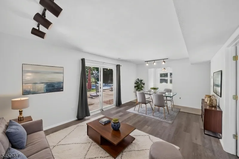 15 Harper Rd South Brunswick, NJ 08852