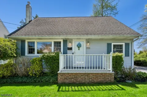 451 Pine Ave