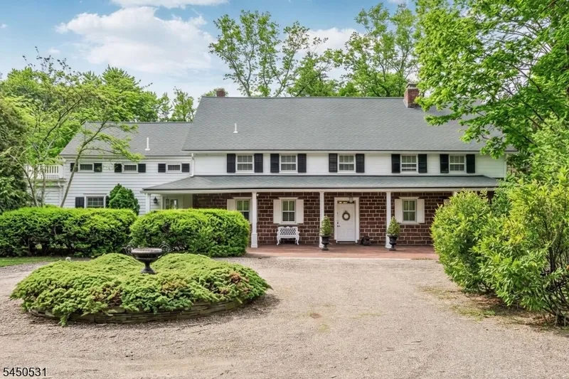 164 E Saddle River Rd Saddle River, NJ 07458