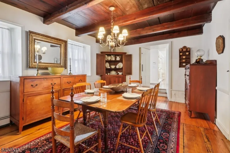 164 E Saddle River Rd Saddle River, NJ 07458