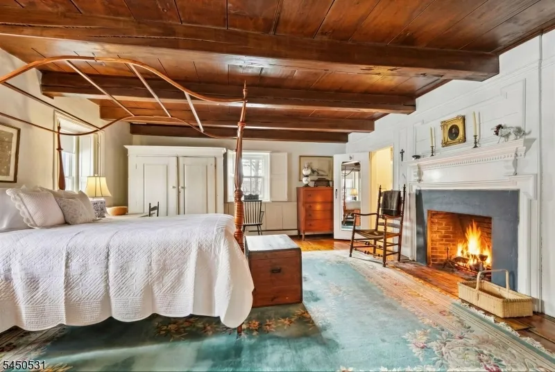164 E Saddle River Rd Saddle River, NJ 07458