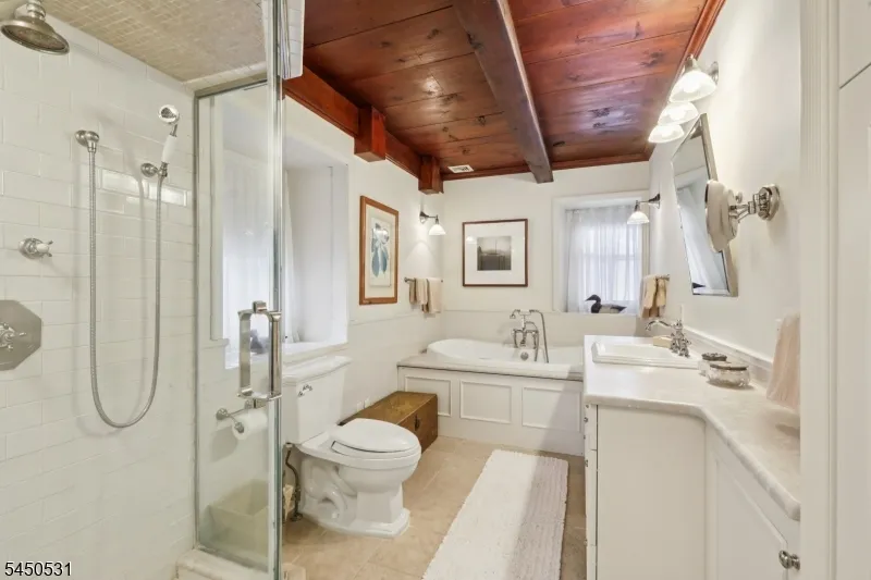 164 E Saddle River Rd Saddle River, NJ 07458