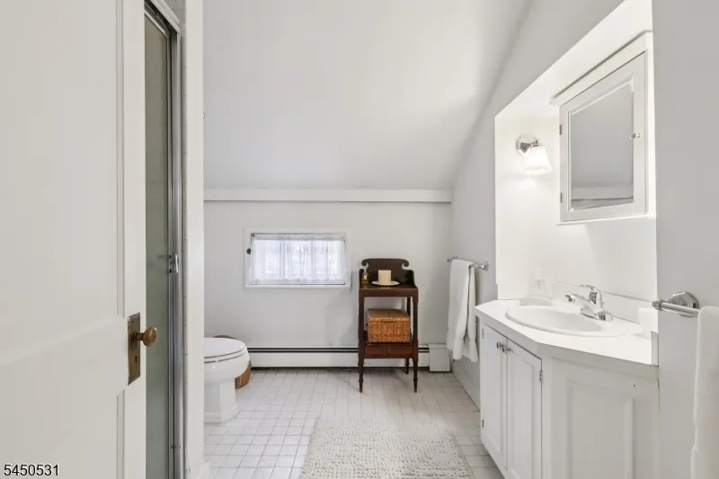 164 E Saddle River Rd Saddle River, NJ 07458