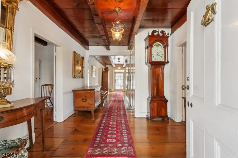 164 E Saddle River Rd Saddle River, NJ 07458