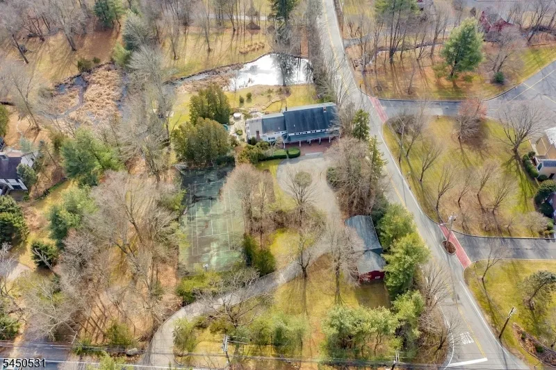 164 E Saddle River Rd Saddle River, NJ 07458