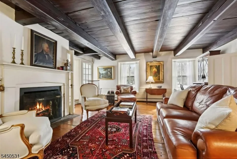 164 E Saddle River Rd Saddle River, NJ 07458