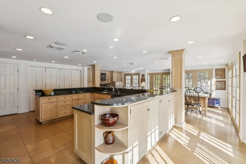 164 E Saddle River Rd Saddle River, NJ 07458
