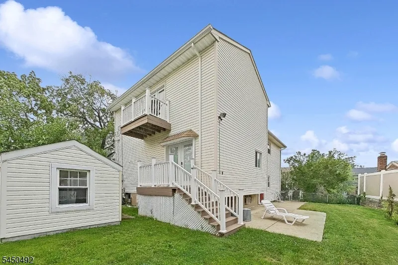 56 Eaton Pl Bloomfield, NJ 07003