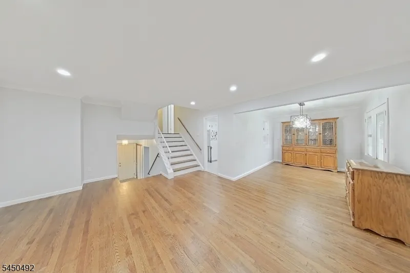 56 Eaton Pl Bloomfield, NJ 07003