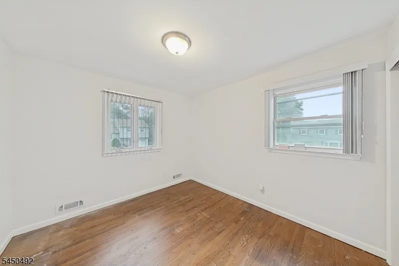 56 Eaton Pl Bloomfield, NJ 07003