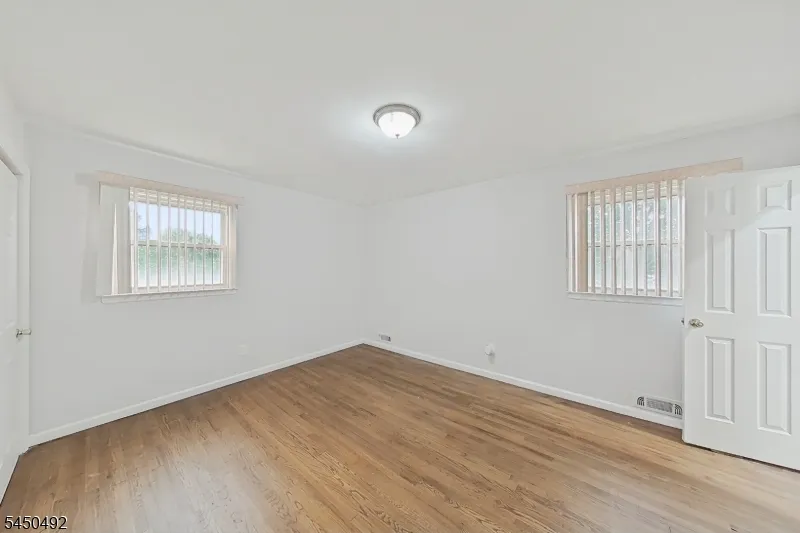 56 Eaton Pl Bloomfield, NJ 07003