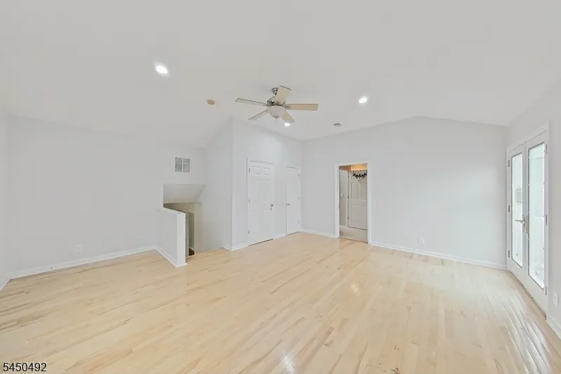56 Eaton Pl Bloomfield, NJ 07003