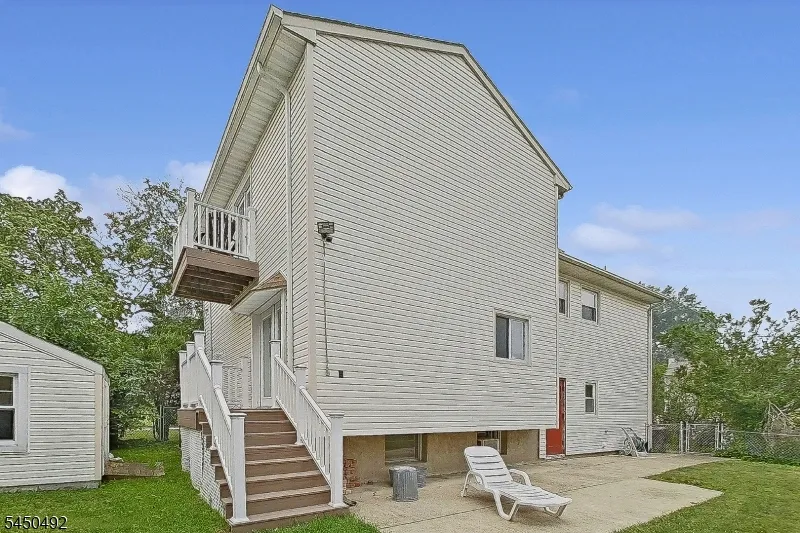 56 Eaton Pl Bloomfield, NJ 07003