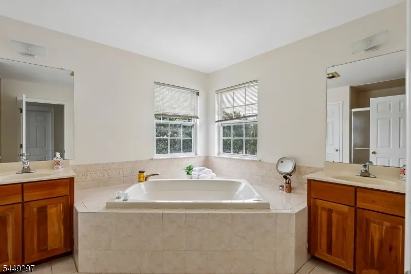 10 Princeton Highlands Blvd Franklin, NJ 08540