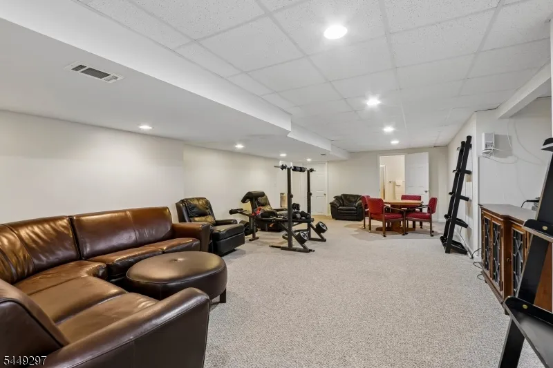 10 Princeton Highlands Blvd Franklin, NJ 08540