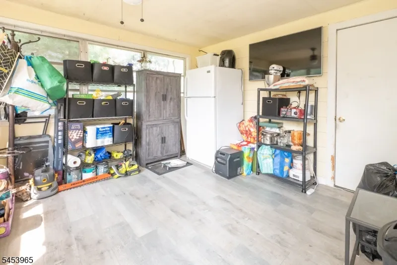 23 C St Middlesex, NJ 08846