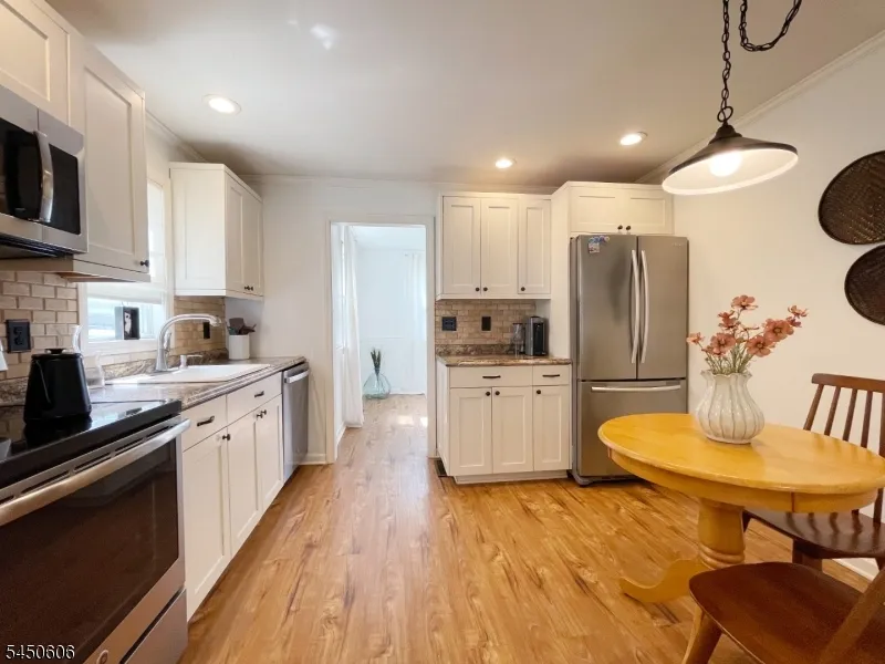 129 Bell Ave Hopatcong, NJ 07843