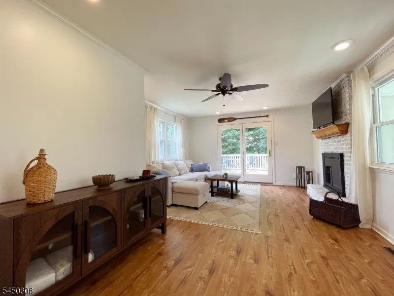 129 Bell Ave Hopatcong, NJ 07843