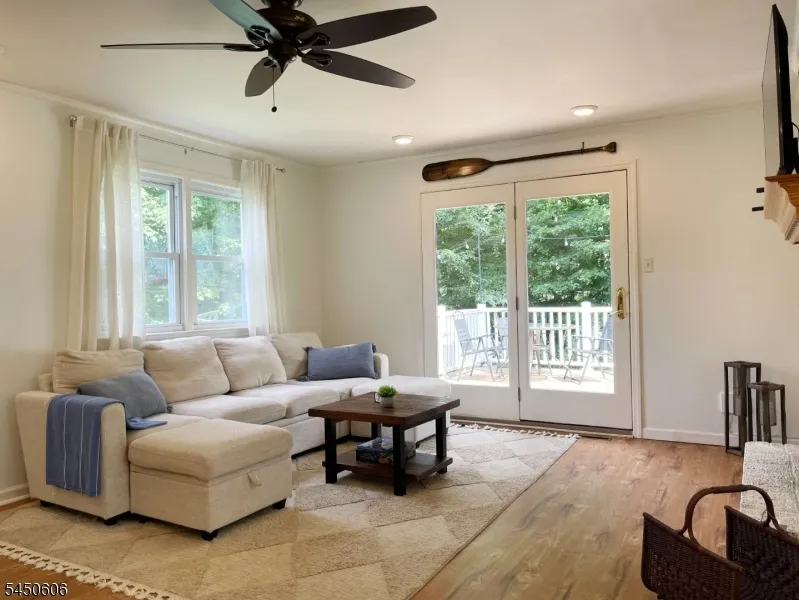 129 Bell Ave Hopatcong, NJ 07843