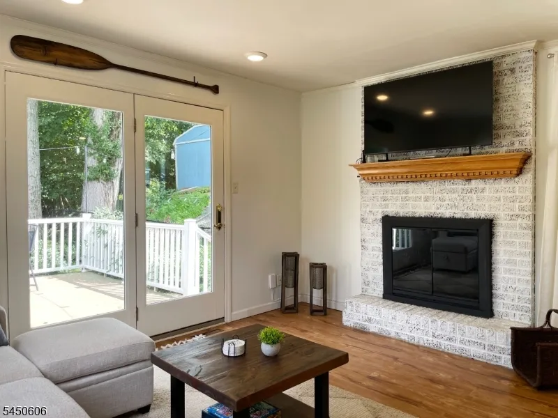 129 Bell Ave Hopatcong, NJ 07843