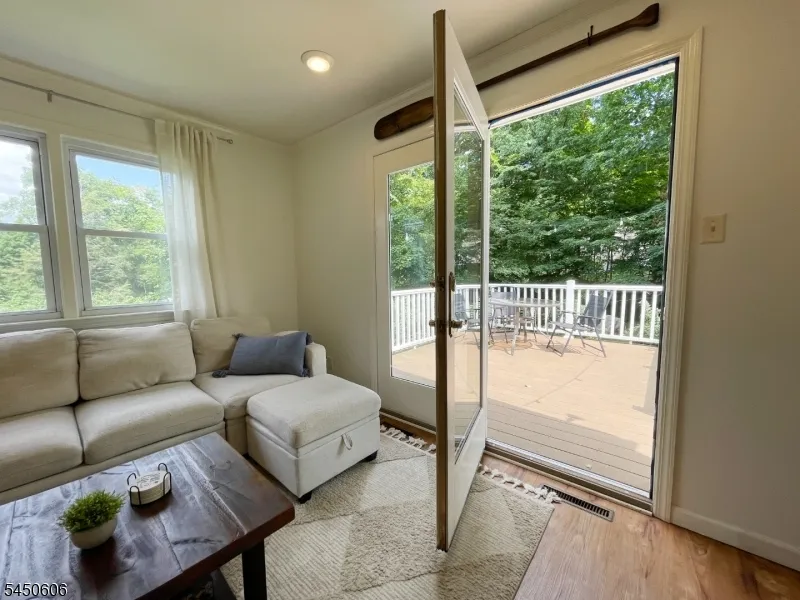 129 Bell Ave Hopatcong, NJ 07843