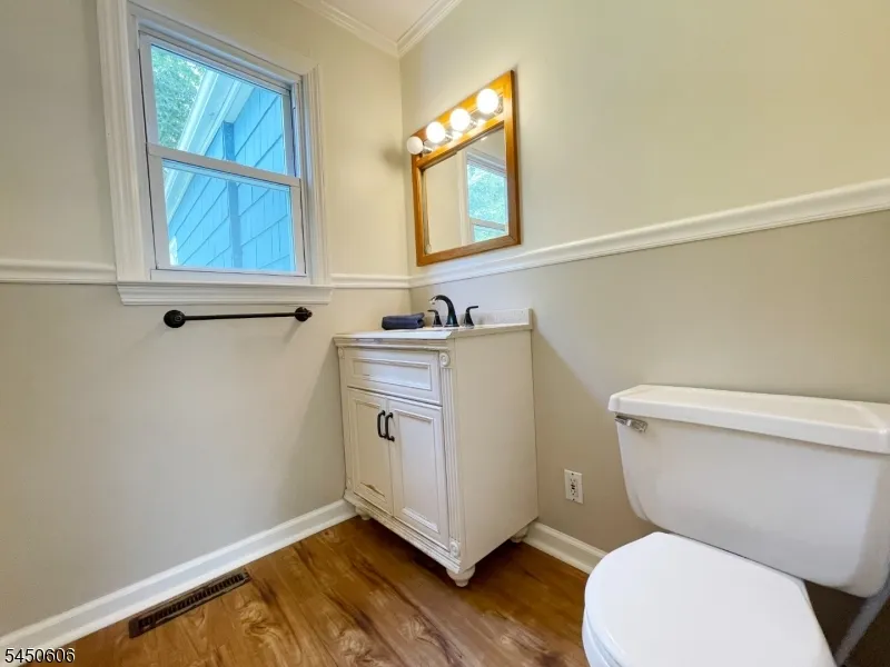 129 Bell Ave Hopatcong, NJ 07843