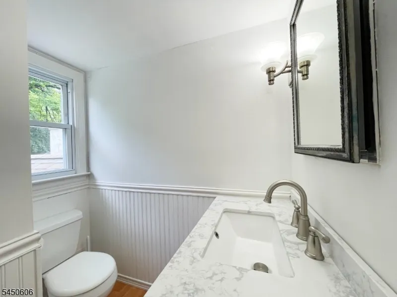 129 Bell Ave Hopatcong, NJ 07843