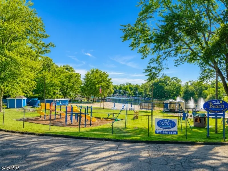 129 Bell Ave Hopatcong, NJ 07843