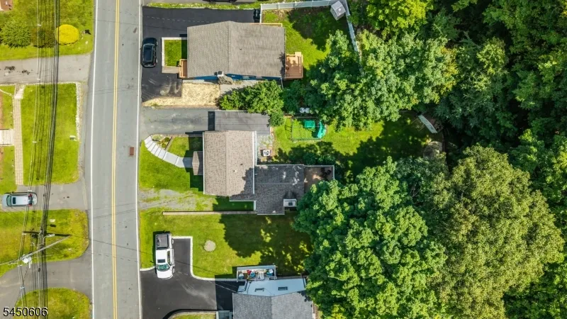 129 Bell Ave Hopatcong, NJ 07843