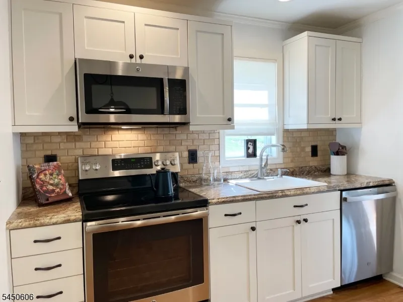 129 Bell Ave Hopatcong, NJ 07843