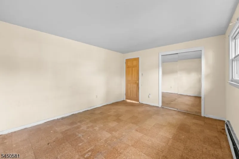 911 Plainfield Ave Plainfield City, NJ 07060