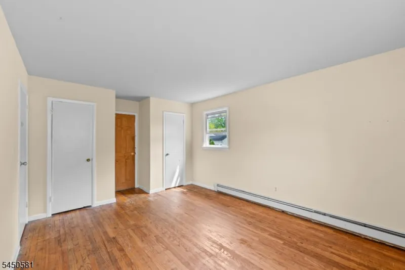 911 Plainfield Ave Plainfield City, NJ 07060
