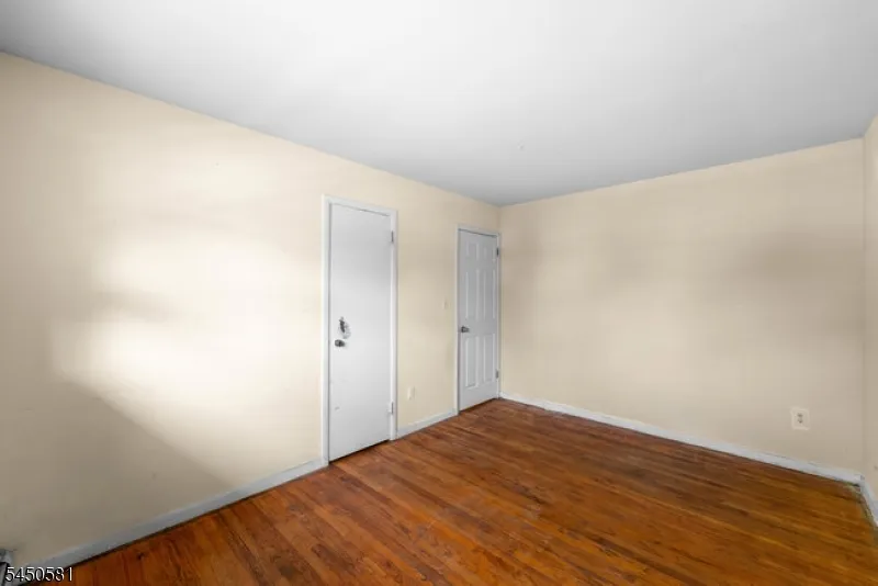 911 Plainfield Ave Plainfield City, NJ 07060