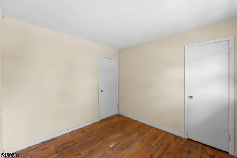 911 Plainfield Ave Plainfield City, NJ 07060