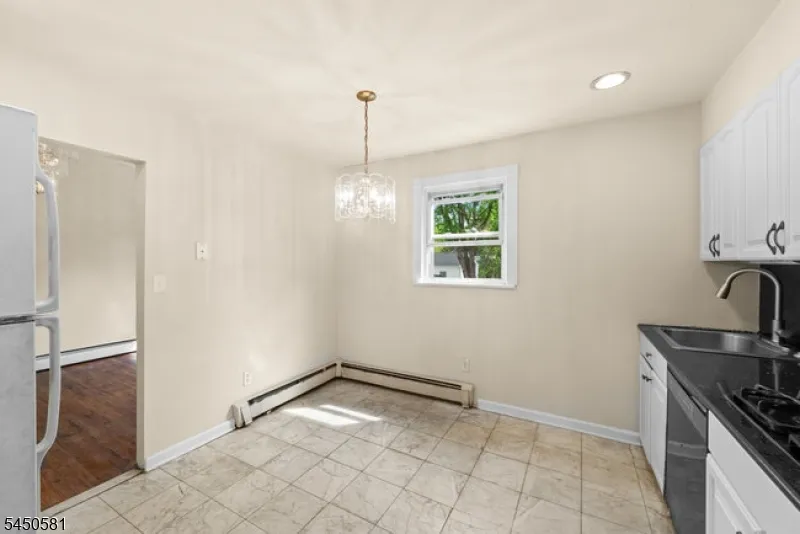 911 Plainfield Ave Plainfield City, NJ 07060