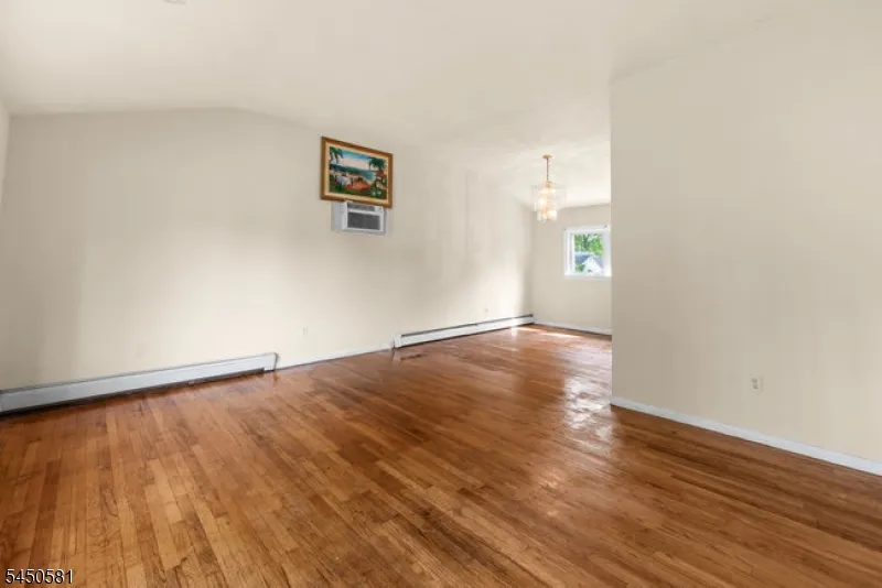 911 Plainfield Ave Plainfield City, NJ 07060