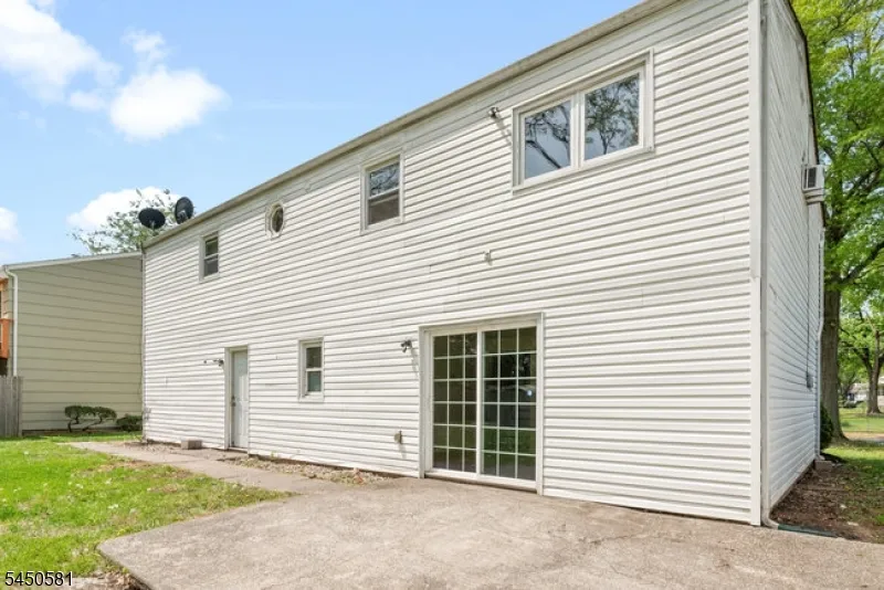 911 Plainfield Ave Plainfield City, NJ 07060