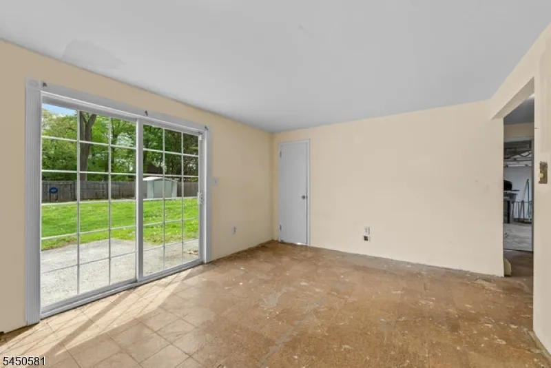 911 Plainfield Ave Plainfield City, NJ 07060