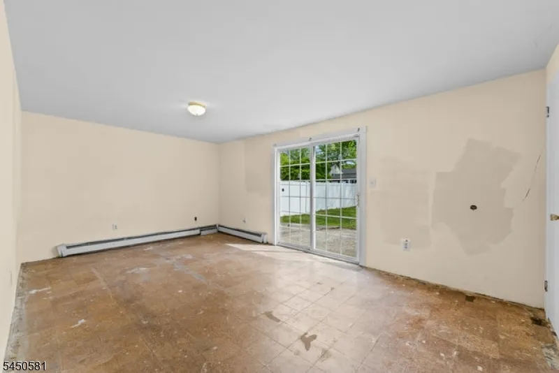 911 Plainfield Ave Plainfield City, NJ 07060