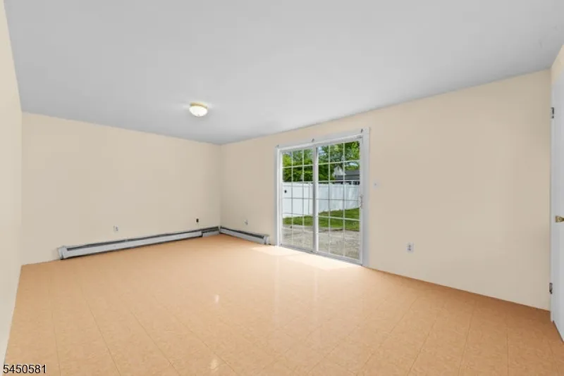 911 Plainfield Ave Plainfield City, NJ 07060