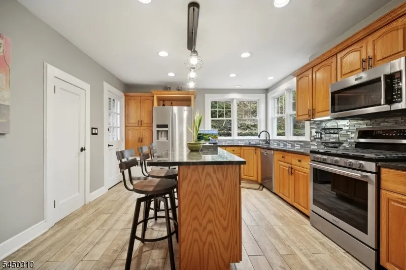 526 Highland Ave Montclair, NJ 07043
