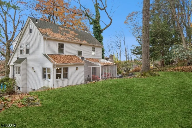 526 Highland Ave Montclair, NJ 07043