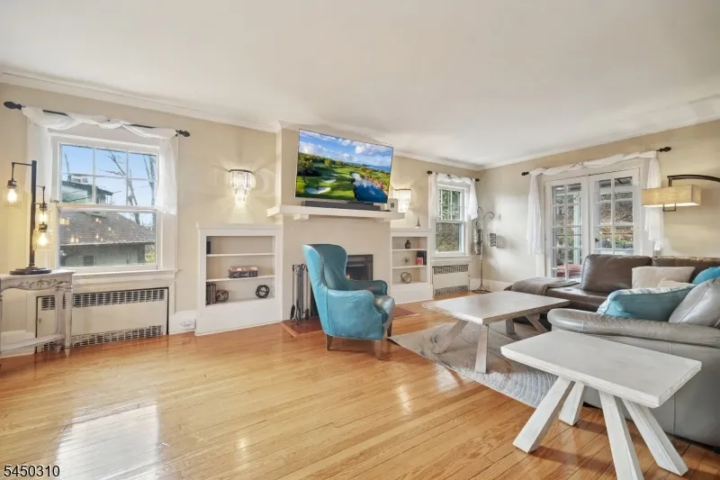 526 Highland Ave Montclair, NJ 07043