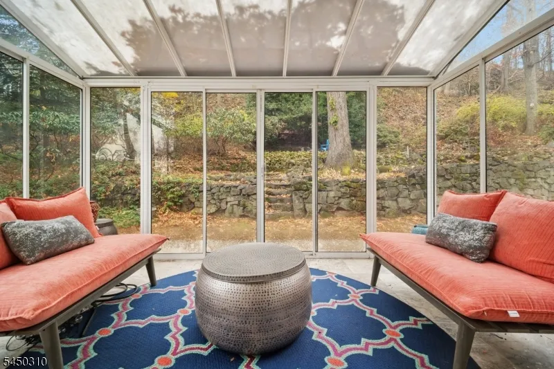526 Highland Ave Montclair, NJ 07043