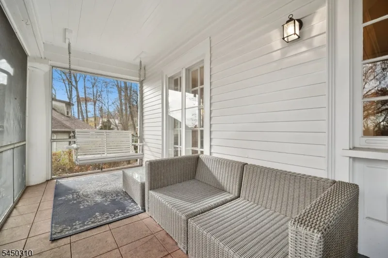 526 Highland Ave Montclair, NJ 07043