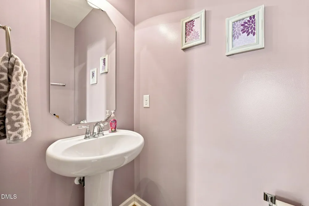 1406 Copper Circle Mebane, NC 27302