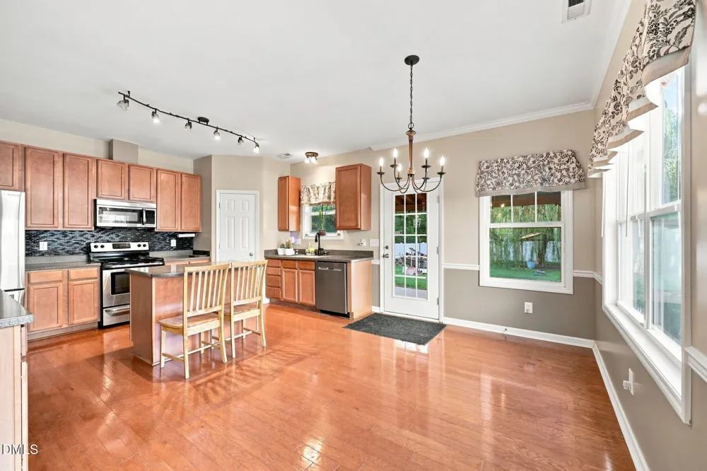 1406 Copper Circle Mebane, NC 27302