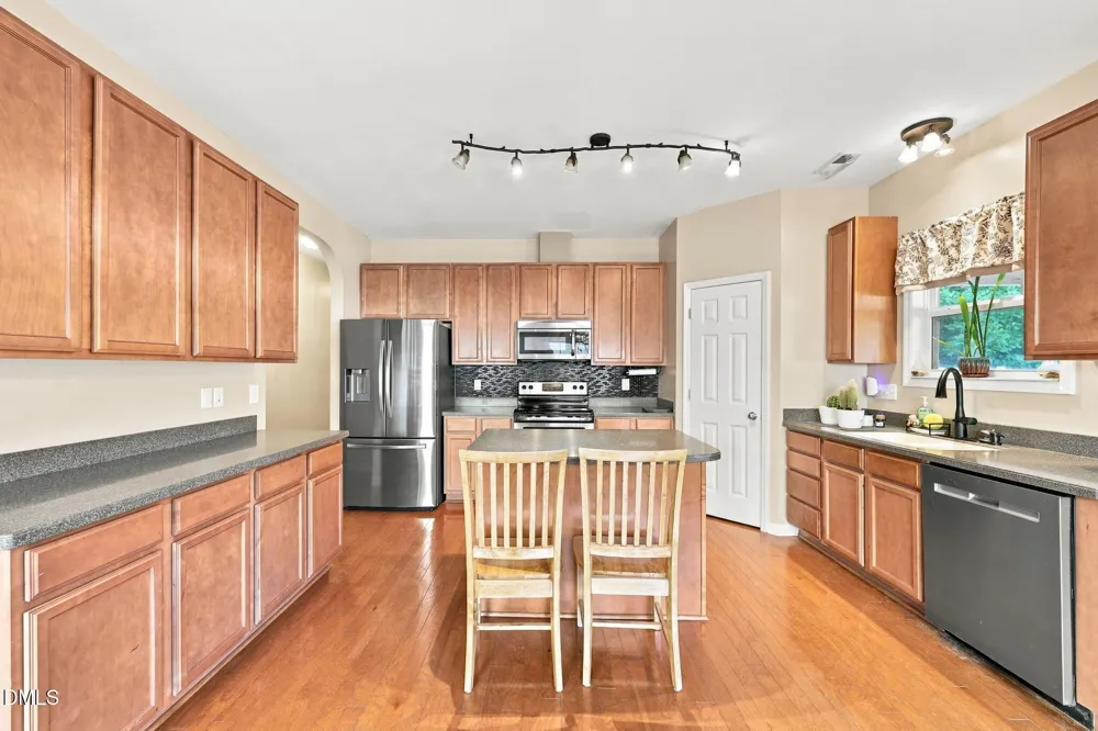 1406 Copper Circle Mebane, NC 27302
