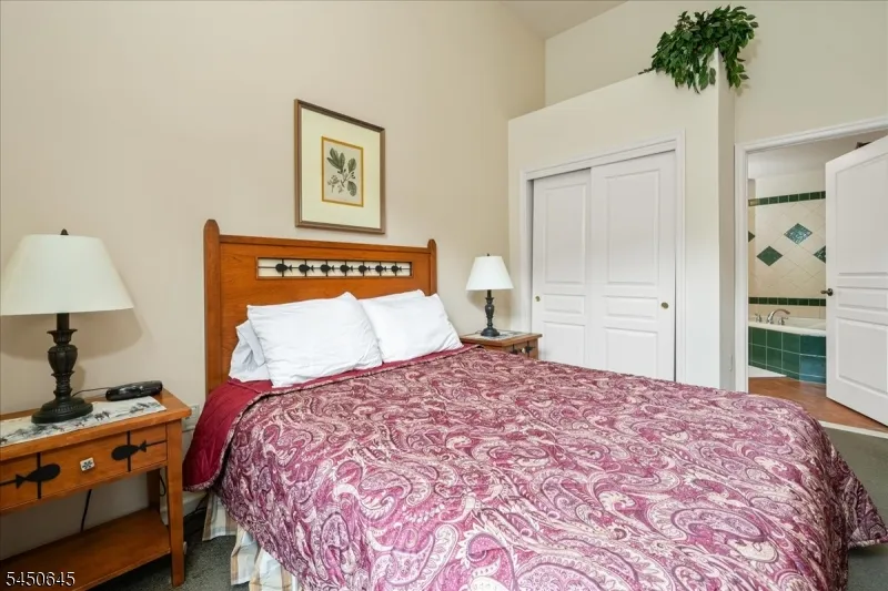8 Maple Cres unit 21 #21 Unit 21 Vernon, NJ 07462